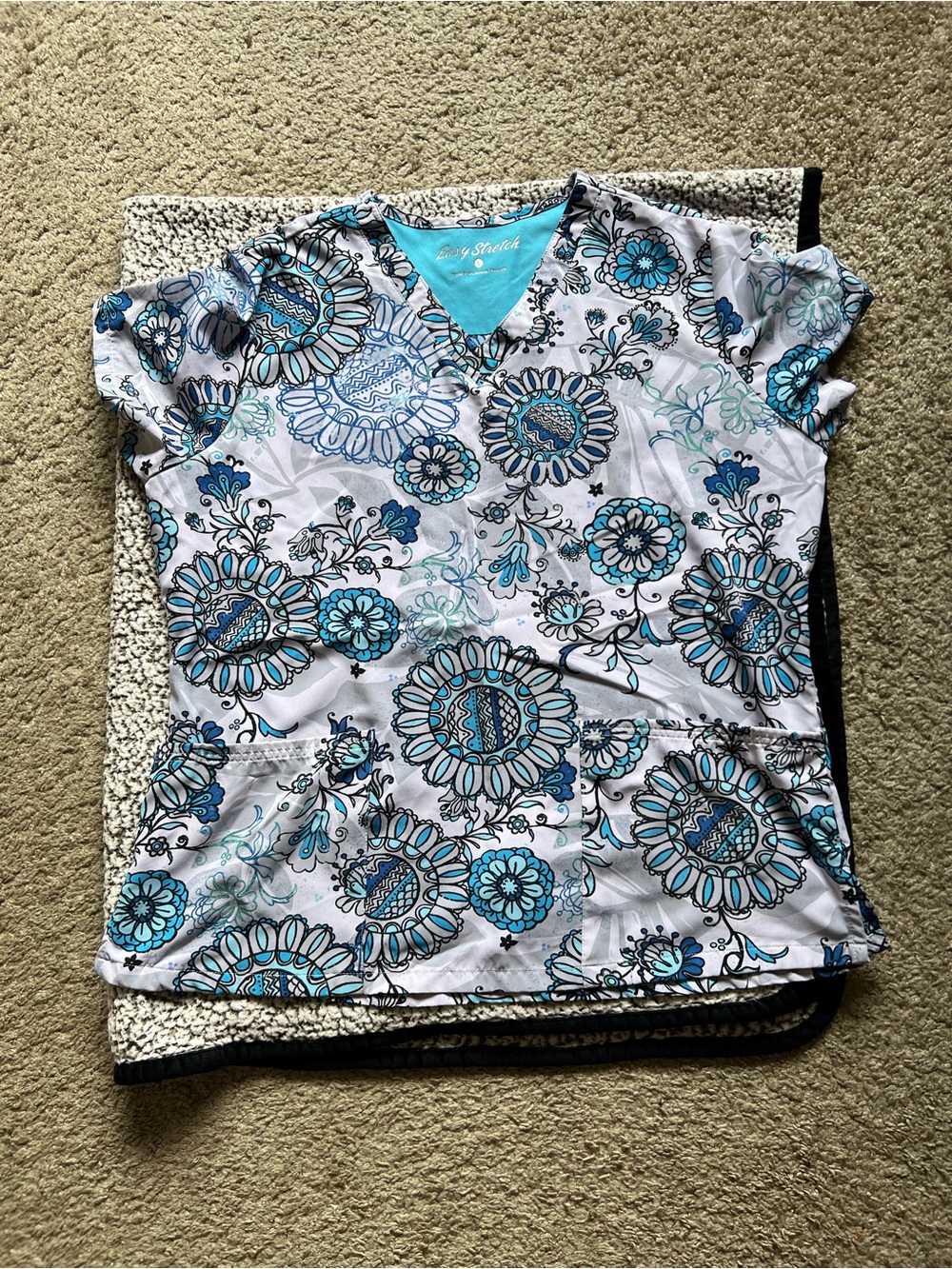 Uniform Advantage Women's V-Neck scrub top Floral Print Tunic in Blue and White